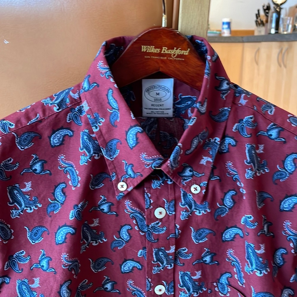 Brooks brothers paisley print shirt. Casual or dress shirt. Regent fit.